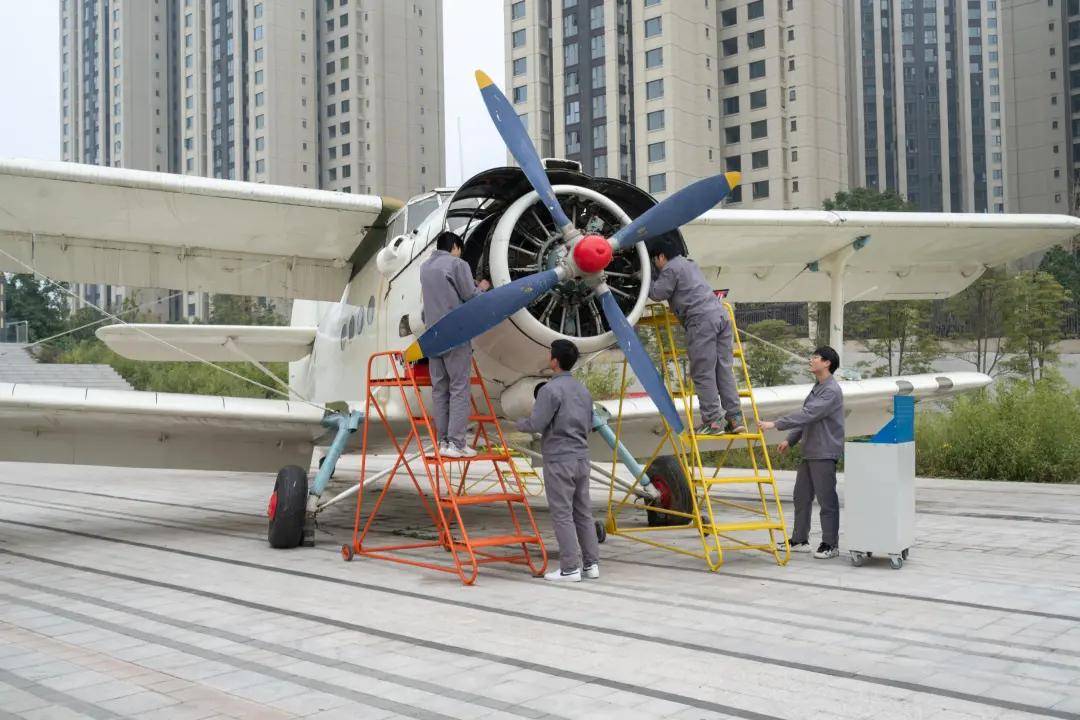 天府新區(qū)通用航空職業(yè)學(xué)院2025專業(yè)介紹 | 飛機機電設(shè)備維修專業(yè):機電維修