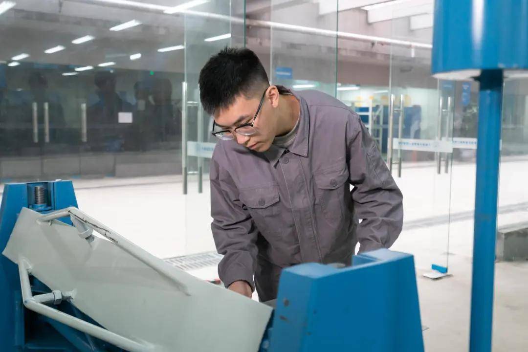 天府新區(qū)通用航空職業(yè)學(xué)院2025專業(yè)介紹 | 飛機機電設(shè)備維修專業(yè):機電維修