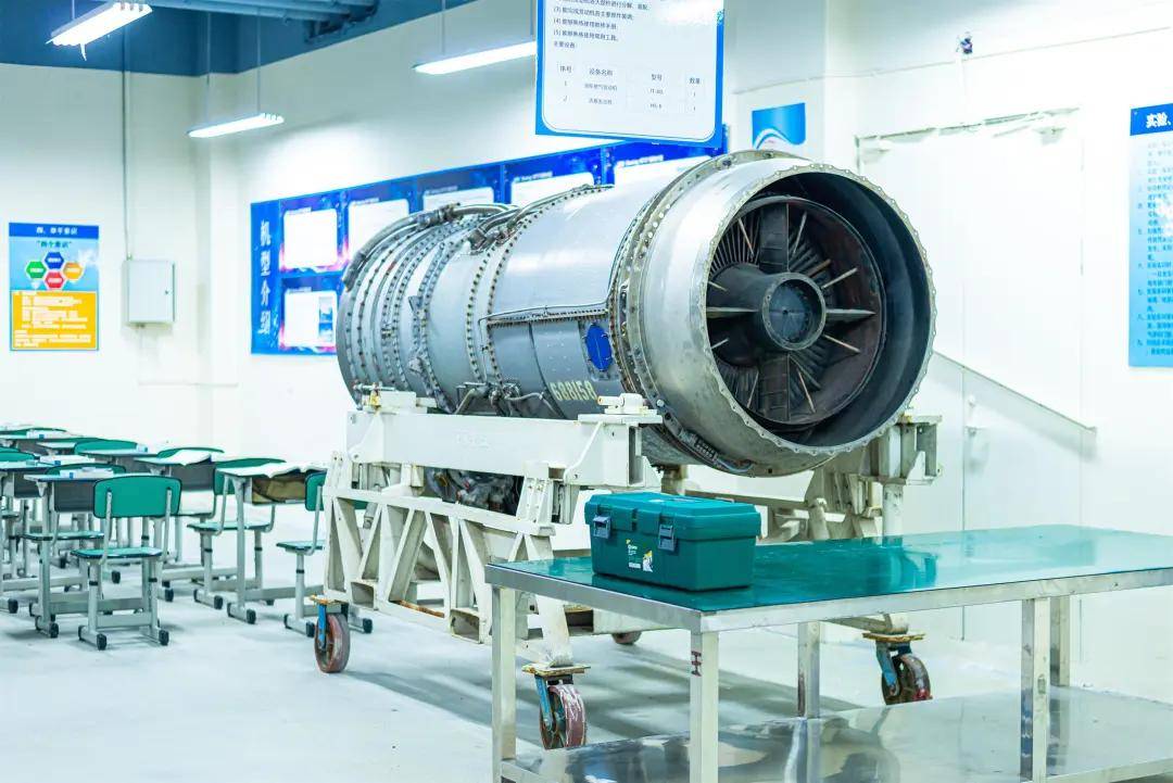 天府新區(qū)通用航空職業(yè)學(xué)院2025專業(yè)介紹 | 飛機機電設(shè)備維修專業(yè):機電維修